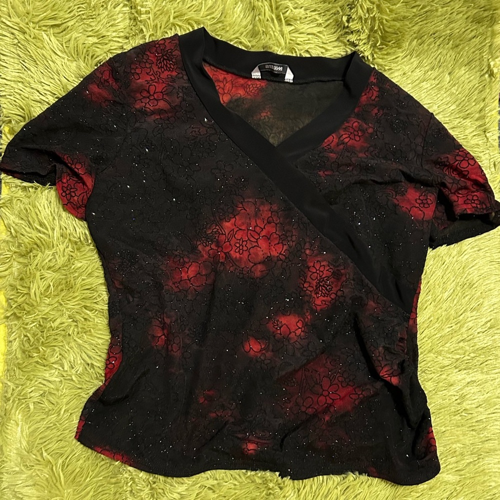 Suzanne’s women’s gothic shirt